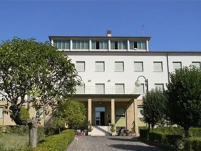 Redemptoris Mater Hotel